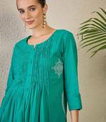 Ethnic Motifs Embroidered Thread Work Pure Cotton Kurta with Trousers