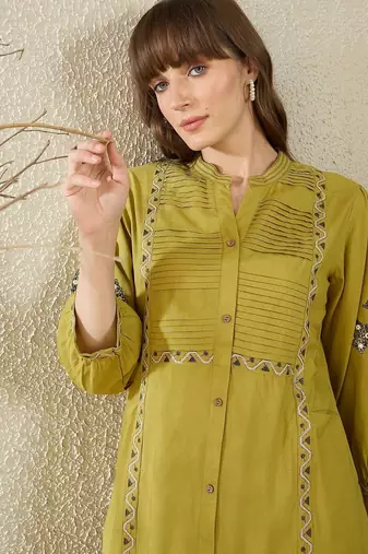 Ethnic Motifs Embroidered Thread Work Straight Kurta With Palazzos