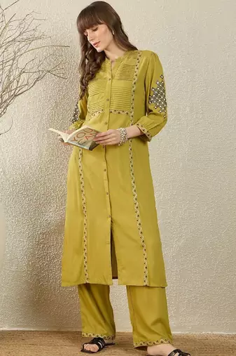 Ethnic Motifs Embroidered Thread Work Straight Kurta With Palazzos
