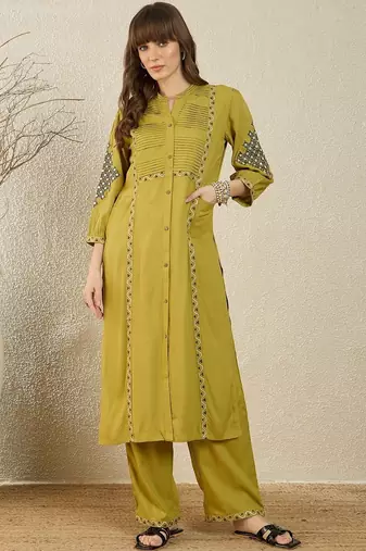 Ethnic Motifs Embroidered Thread Work Straight Kurta With Palazzos