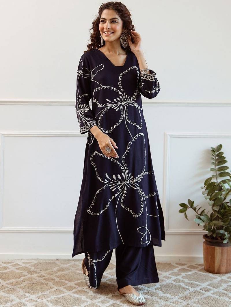 Women Floral Embroidered Regular Sequinned Kurta with Trousers