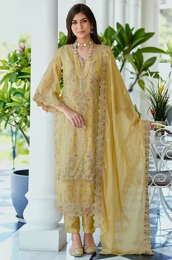 Ethnic Motifs Embroidered Sweetheart Neck Straight Kurta With Trousers & Dupatta