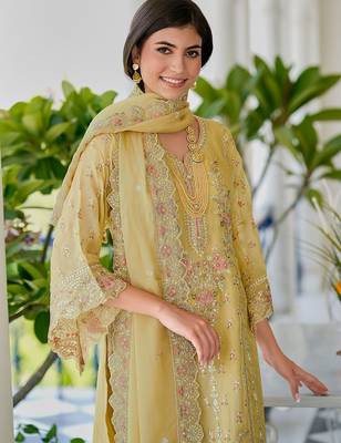Ethnic Motifs Embroidered Sweetheart Neck Straight Kurta With Trousers & Dupatta 5