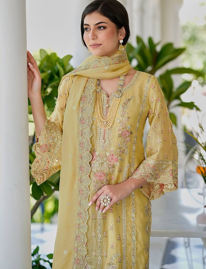 Ethnic Motifs Embroidered Sweetheart Neck Straight Kurta With Trousers & Dupatta