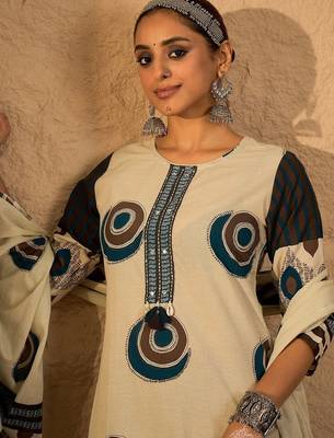 Women Abstract Printed Cotton Kurta with Trousers & Dupatta 1
