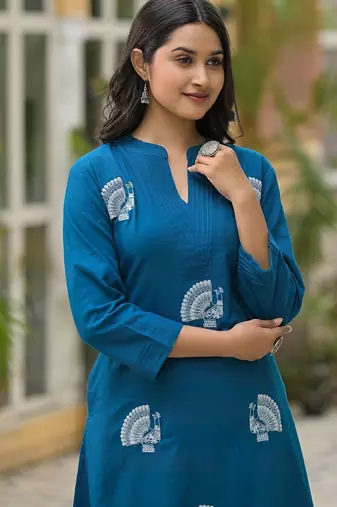Animal Embroidered Regular Thread Work Pure Cotton Kurta With Palazzos