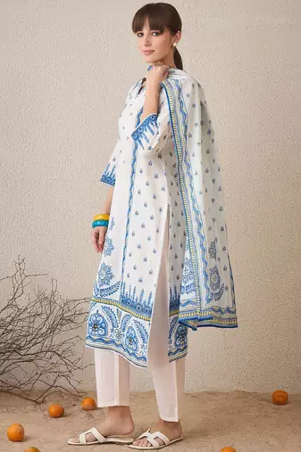 Floral Printed Pure Cotton Straight Kurta With Trousers & Dupatta