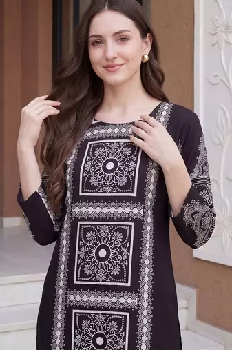 Women Ethnic Motifs Printed Regular Kurta with Trousers