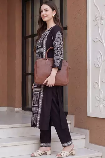 Women Ethnic Motifs Printed Regular Kurta with Trousers