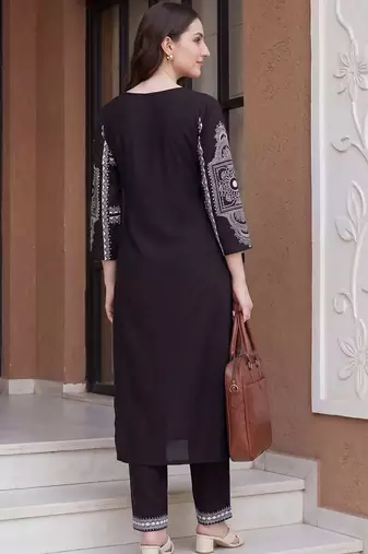 Women Ethnic Motifs Printed Regular Kurta with Trousers