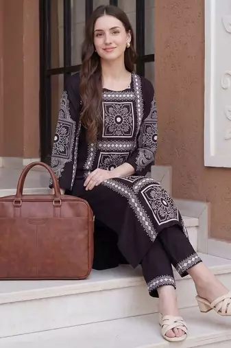 Women Ethnic Motifs Printed Regular Kurta with Trousers