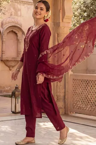 Women Ethnic Motifs Embroidered Regular Thread Work Kurta with Trousers & With Dupatta