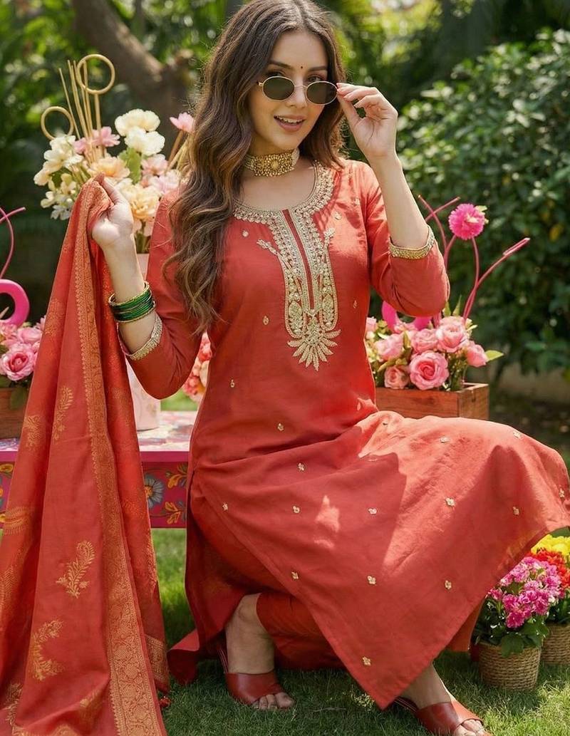Women Ethnic Motifs Embroidered Regular Thread Work Kurta with Trousers & With Dupatta