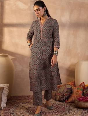 Women Ethnic Motifs Printed Regular Thread Work Pure Cotton Kurta With Trousers 1