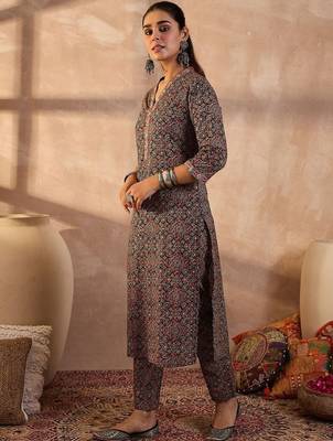 Women Ethnic Motifs Printed Regular Thread Work Pure Cotton Kurta With Trousers 3