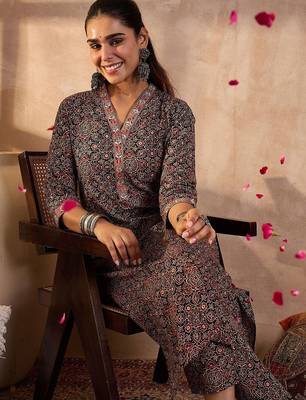 Women Ethnic Motifs Printed Regular Thread Work Pure Cotton Kurta With Trousers 6