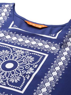 Floral Printed Regular Kurta with Trousers 2
