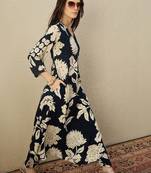 Women Floral Printed Regular Kurta with Trousers