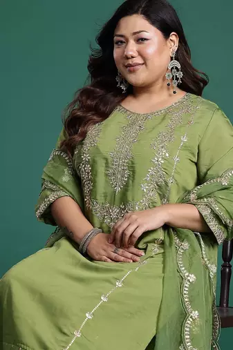 Plus Size Green Embroidered Straight Kurta Trousers With Dupatta Set