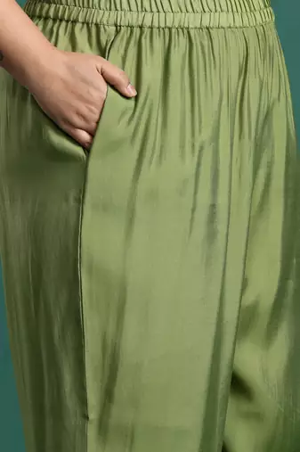 Plus Size Green Embroidered Straight Kurta Trousers With Dupatta Set
