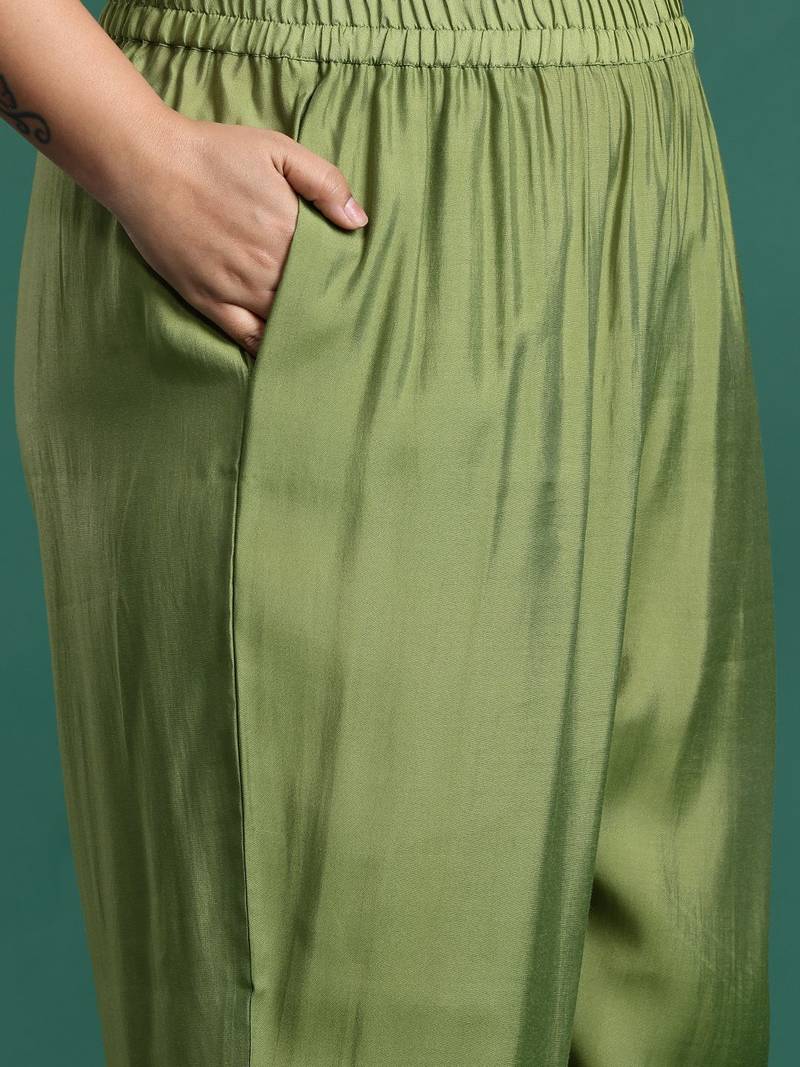 Plus Size Green Embroidered Straight Kurta Trousers With Dupatta Set