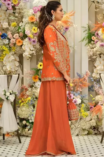Women Ethnic Motifs Embroidered Regular Thread Work Kurta with Palazzos