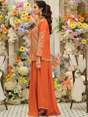 Women Ethnic Motifs Embroidered Regular Thread Work Kurta with Palazzos 6