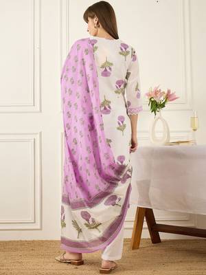 Floral Printed V-Neck Thread Work Pure Cotton Kurta With Trousers & Dupatta 3