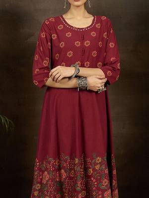Women Floral Printed Beads and Stones Pure Cotton Kurta with Trousers & Dupatta 3