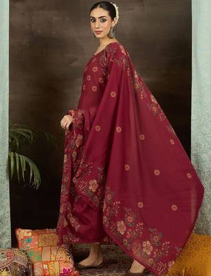 Women Floral Printed Beads and Stones Pure Cotton Kurta with Trousers & Dupatta 5