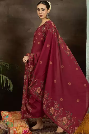 Women Floral Printed Beads and Stones Pure Cotton Kurta with Trousers & Dupatta