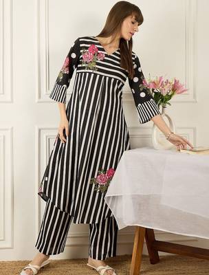 Floral Printed Thread Work Pure Cotton Kurta With Palazzos 1