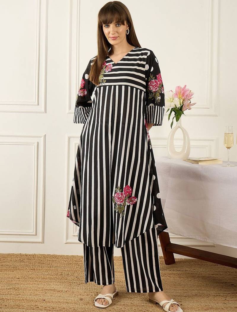 Floral Printed Thread Work Pure Cotton Kurta With Palazzos