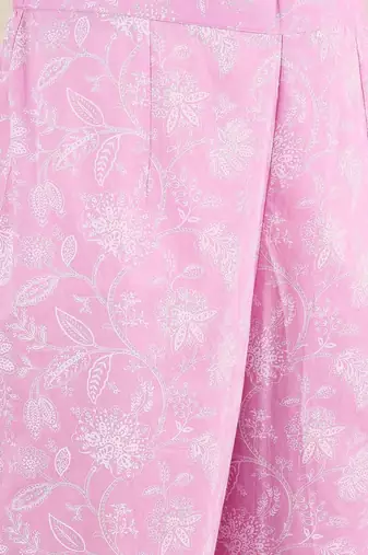 Women Floral Printed Cotton Kurta with Trousers