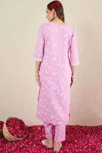 Women Floral Printed Cotton Kurta with Trousers
