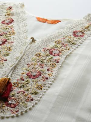 Floral Embroidered Regular Linen Kurta with Trousers & Dupatta 2