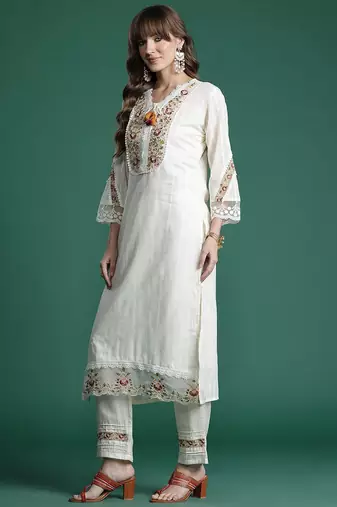 Floral Embroidered Regular Linen Kurta with Trousers & Dupatta