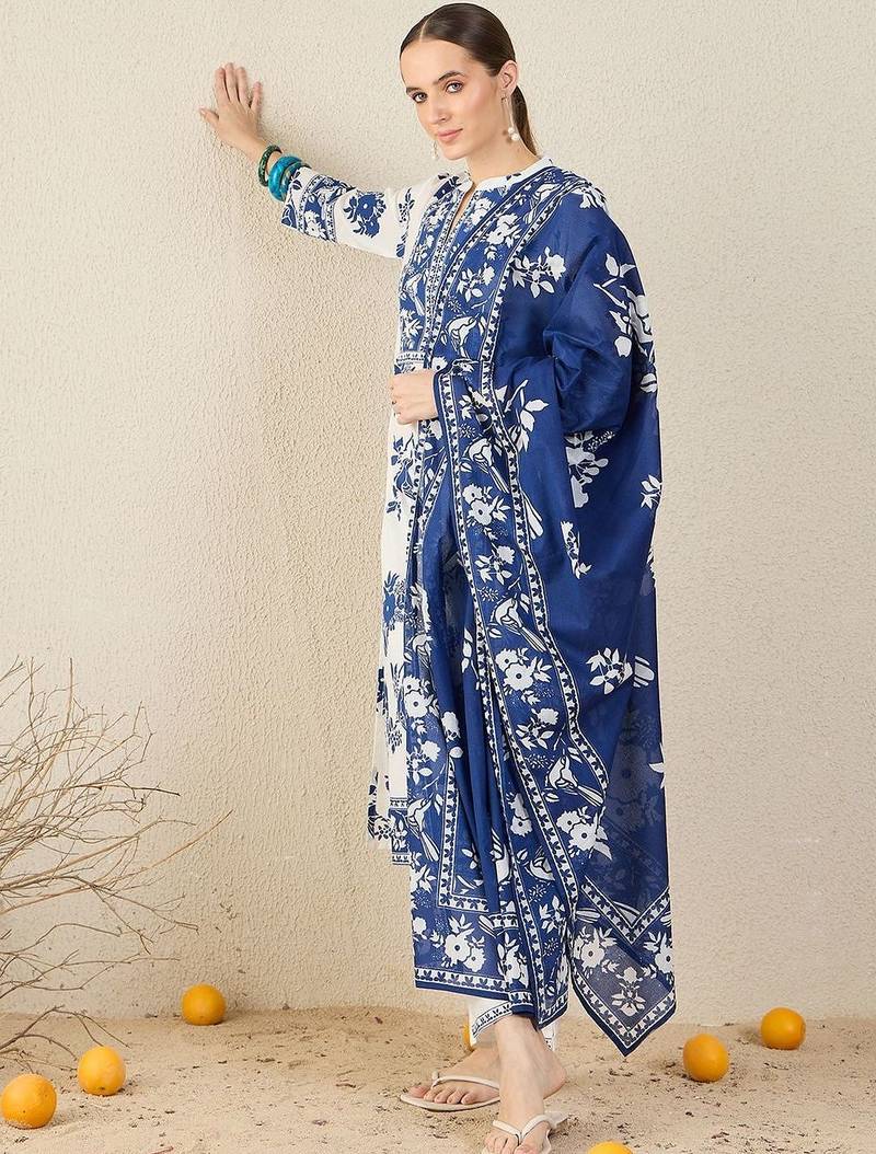 Women Floral Printed Cotton Kurta with Trousers & Dupatta