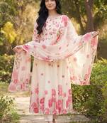 Women Floral Printed Regular Kurta with Trousers & With Dupatta