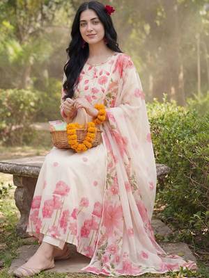 Women Floral Printed Regular Kurta with Trousers & With Dupatta 7