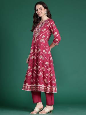 Floral Printed Pure Cotton Kurta with Trousers & Dupatta 7
