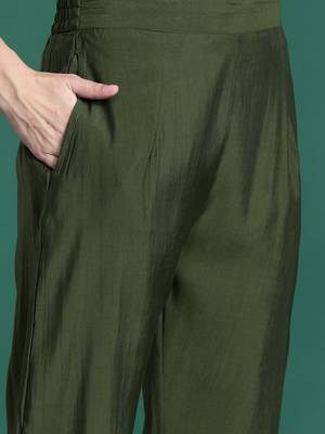 Ethnic Motifs Embroidered Sequinned Kurta with Trousers & Dupatta 3