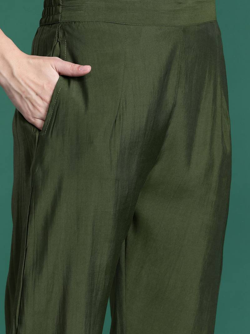 Ethnic Motifs Embroidered Sequinned Kurta with Trousers & Dupatta