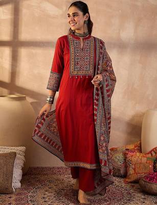 Women Ethnic Motifs Embroidered Beads and Stones Pure Cotton Kurta with Trousers 6