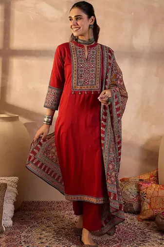 Women Ethnic Motifs Embroidered Beads and Stones Pure Cotton Kurta with Trousers