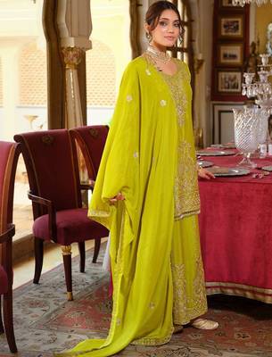 Floral Embroidered Zari Kurta With Palazzos & Dupatta 4