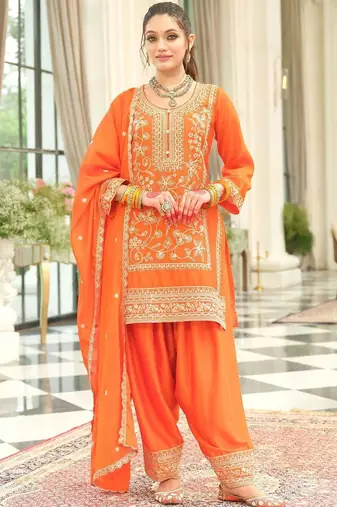 Ethnic Motifs Embroidered Round Neck Thread Work Kurta With Patiala & Dupatta