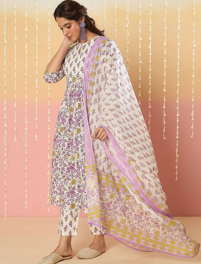 Floral Printed Key Hole Neck Pure Cotton Kurta With Trousers & Dupatta