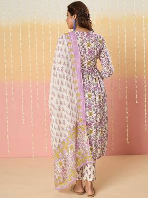Floral Printed Key Hole Neck Pure Cotton Kurta With Trousers & Dupatta 6