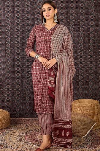 Women Printed Regular  Cotton Kurta with Trousers & With Dupatta